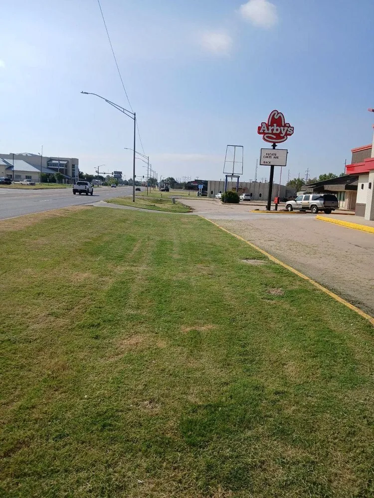 Top-rated lawn care service in Woodward, OK - Kain’s Lawn Care