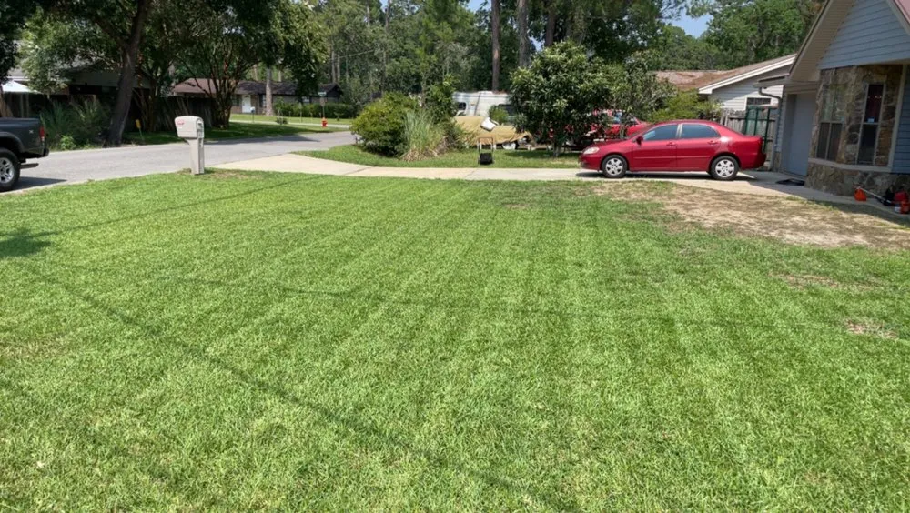 Expert yard maintenance for homes in Fort Walton Beach, FL by Kai’s Lawn Service