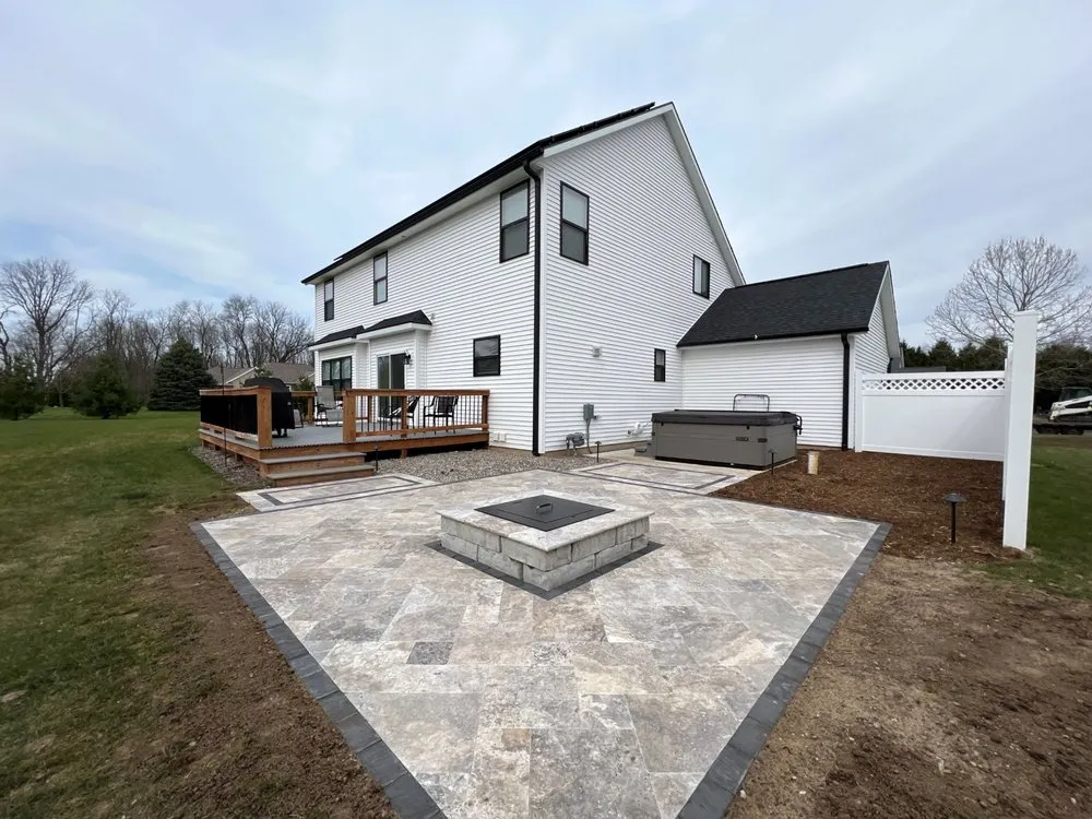Reliable outdoor landscaping in Kalamazoo, MI by Kalamazoo Hardscape