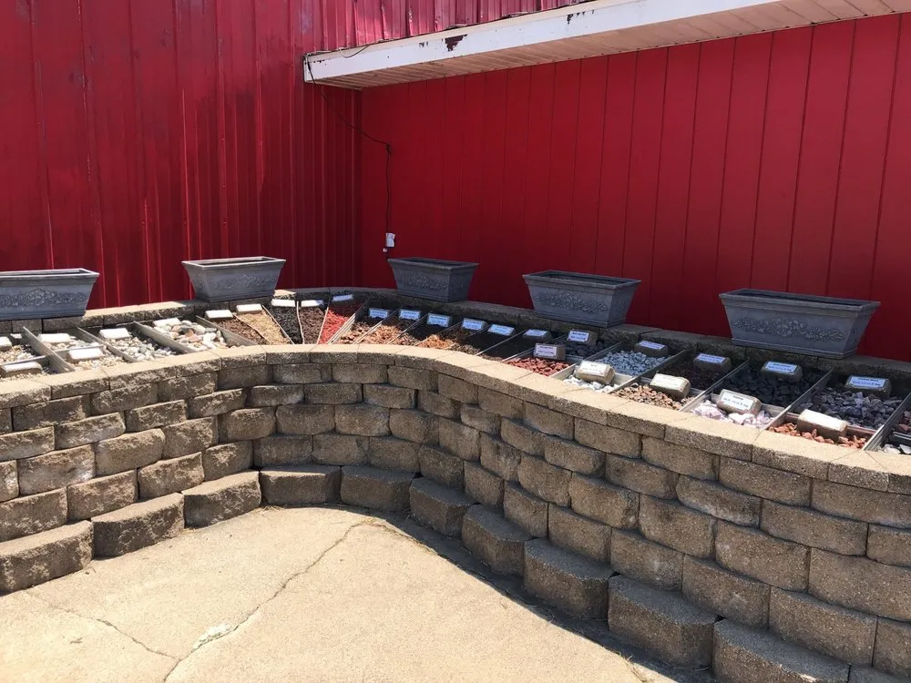 Professional yard cleanup service in Kalamazoo, MI - Kalamazoo Landscape Supplies