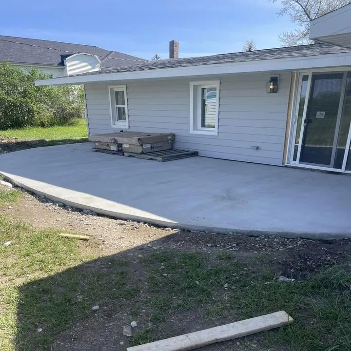 Top-rated outdoor landscaping in Kalamazoo, MI by Kalamazoo Premier Services