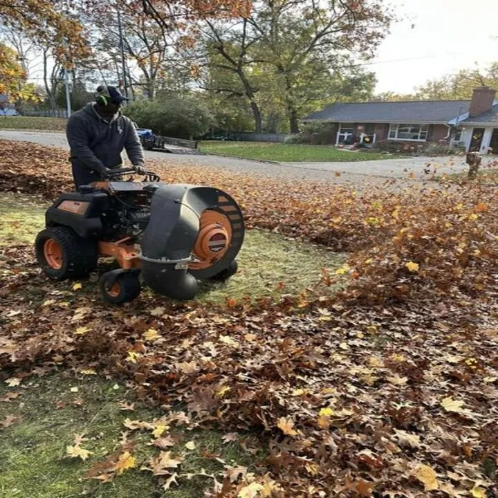 Expert lawn care service in Kalamazoo, MI - Kalamazoo Premier Services