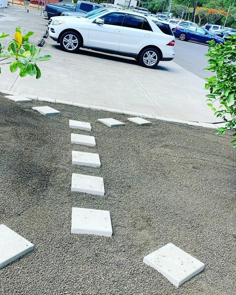 Local lawn care service for residential properties in Waianae, HI by Kaleo’s Lawn Care Services