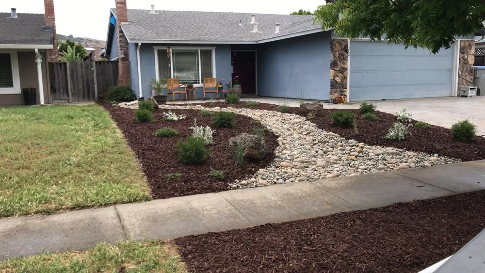 Reliable yard cleanup service for residential properties in Sacramento, CA by Kalis Landscape Management