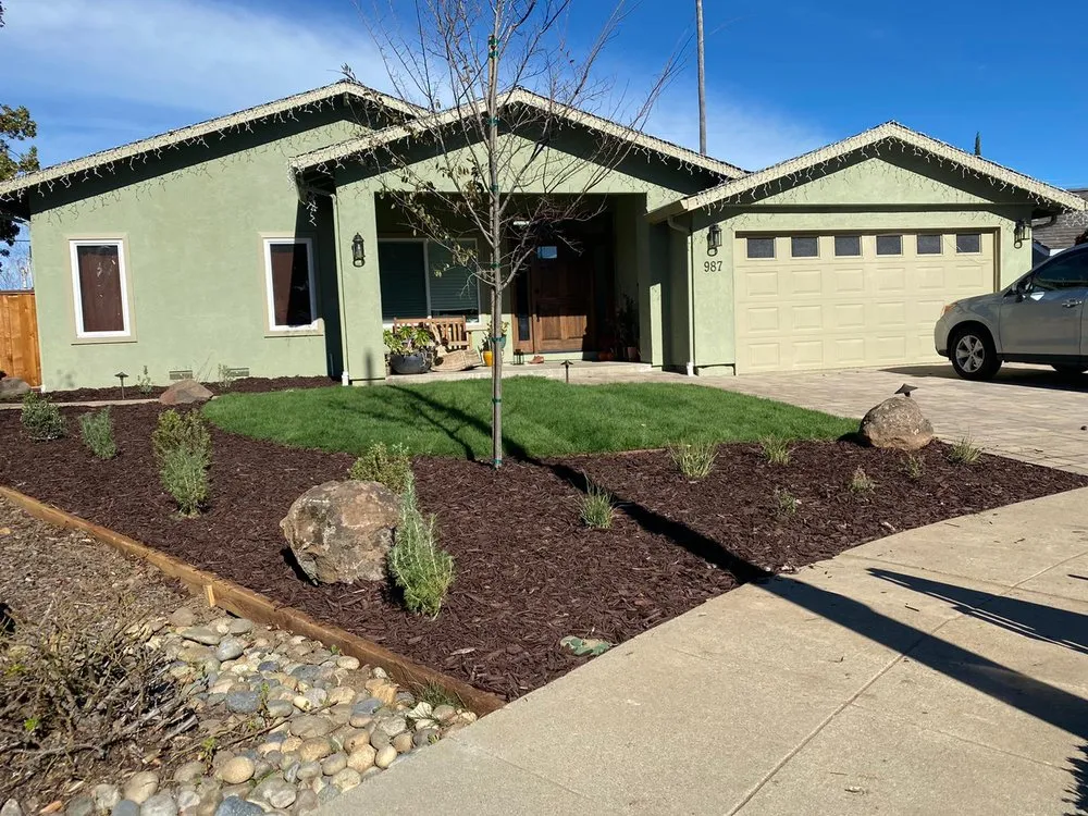 Reliable garden landscaping near you in Sacramento, CA by Kalis Landscape Management