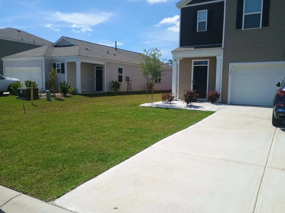 Reliable lawn care service for year-round maintenance in Summerville, SC by Kaliway Landscaping