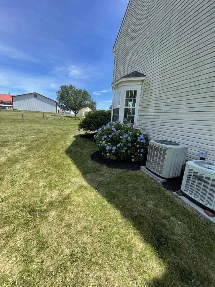 Reliable yard cleanup service experts serving Falling Waters, WV - Kallas Landscaping