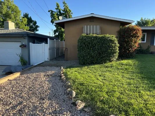 Kallileah Landscape Logo