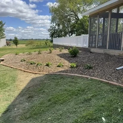 Affordable yard cleanup service experts serving Wellman, IA - Kalonial Lawn Care