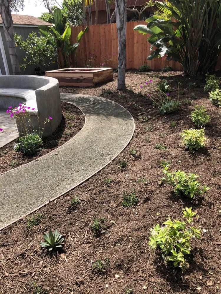 Custom garden landscaping in Ventura, CA - Kalorama Landscape