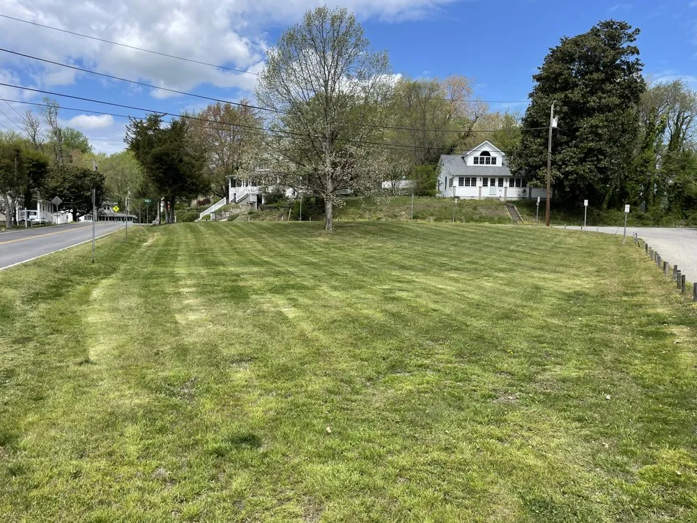 Local outdoor landscaping in Chesapeake Beach, MD by Kaloz Preferred Services