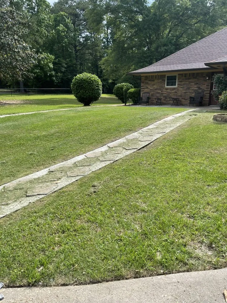 Local lawn mowing service in Leesville, LA - Kam & Son Lawn Service