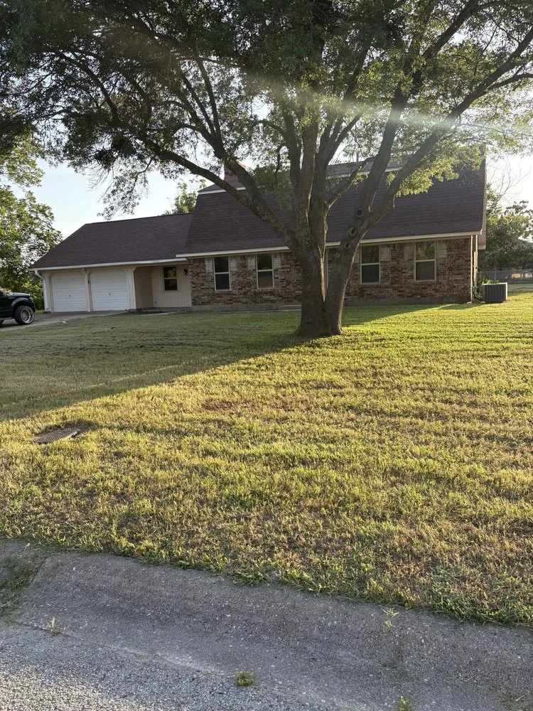 Affordable residential landscaping in Aubrey, TX by Kamanee’s Lawn Care
