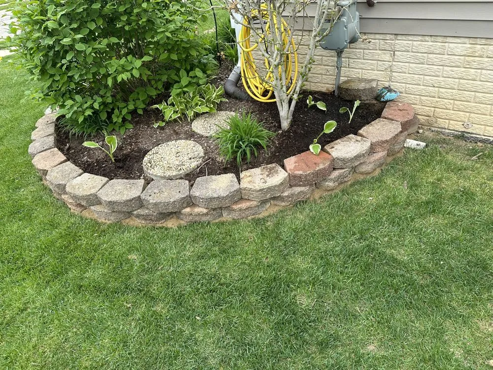 Professional residential landscaping in Detroit, MI by Kams Lawn