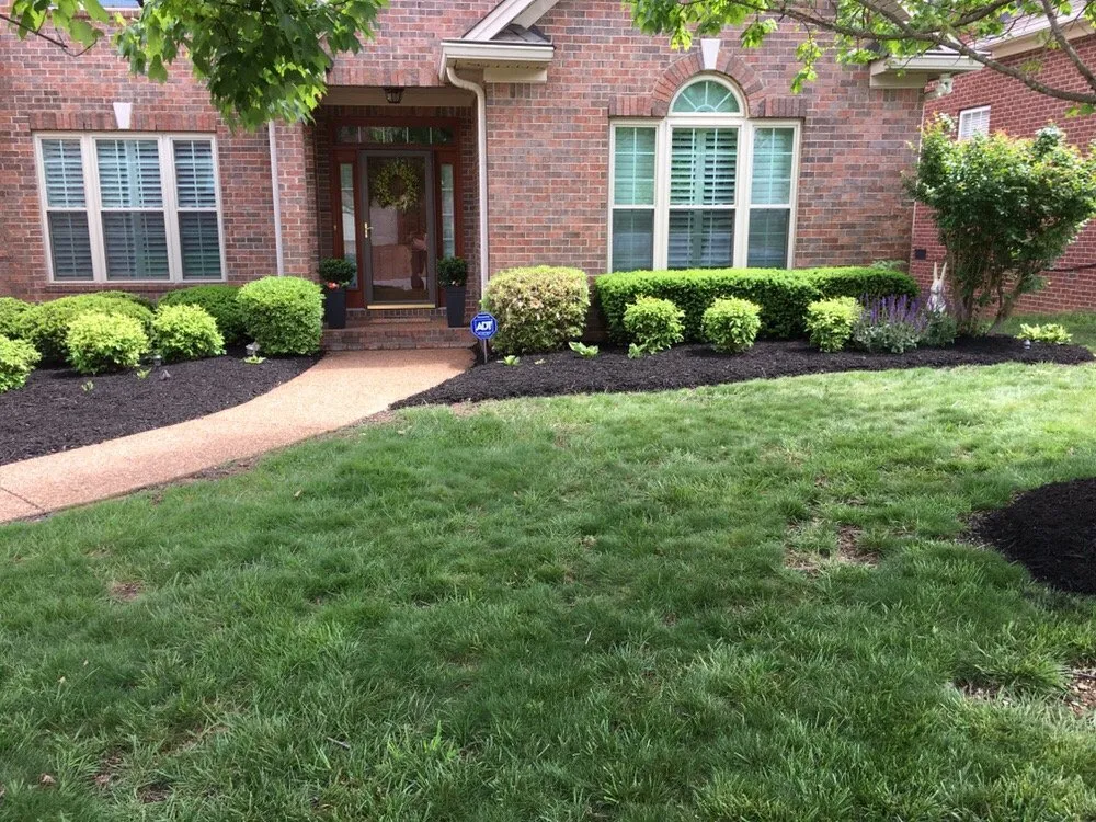 Local landscaping services in Guthrie, KY by Kanagy's Kustom Kutting