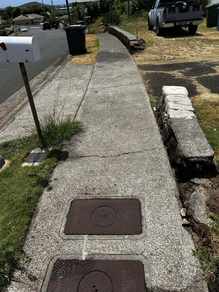 Reliable lawn care service for residential properties across Aiea, HI - Kanakz Landscaping And Cleaning