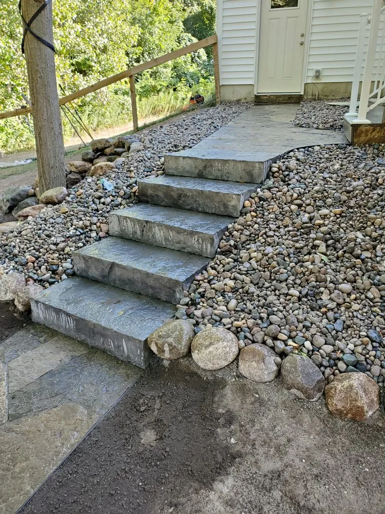 Expert residential landscaping experts serving Lansing, MI - Kanazeh Lawn Service