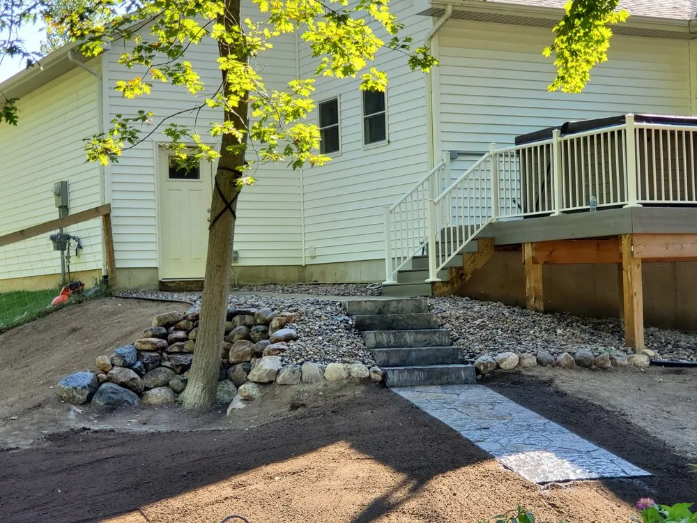 Trusted yard cleanup service in Lansing, MI by Kanazeh Lawn Service