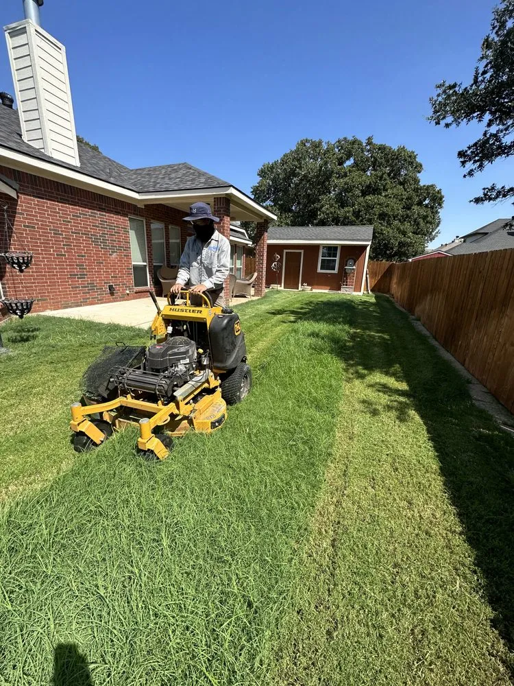 Expert garden landscaping in Weatherford, TX - Kangaroo Outdoor Solutions