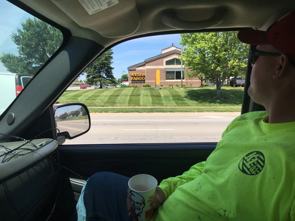 Trusted yard maintenance in Omaha, NE by Kanger Lawns