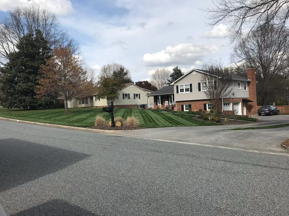 Custom lawn care service experts serving Gibsonville, NC - Kanoy Lawn Service