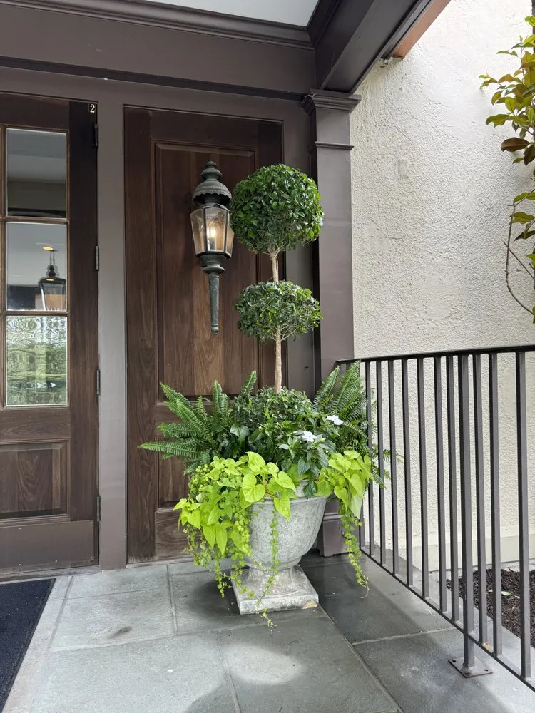 Top-rated residential landscaping experts serving Mission Hills, KS - Kansas City Clippers