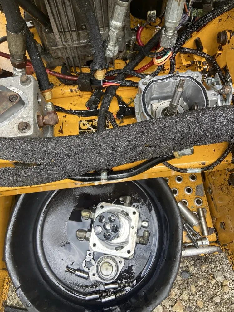 Custom outdoor landscaping experts serving Bolingbrook, IL - Karlitos Movile Services