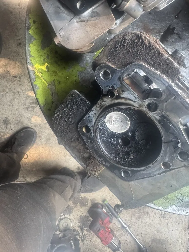 Trusted outdoor landscaping in Bolingbrook, IL by Karlitos Movile Services