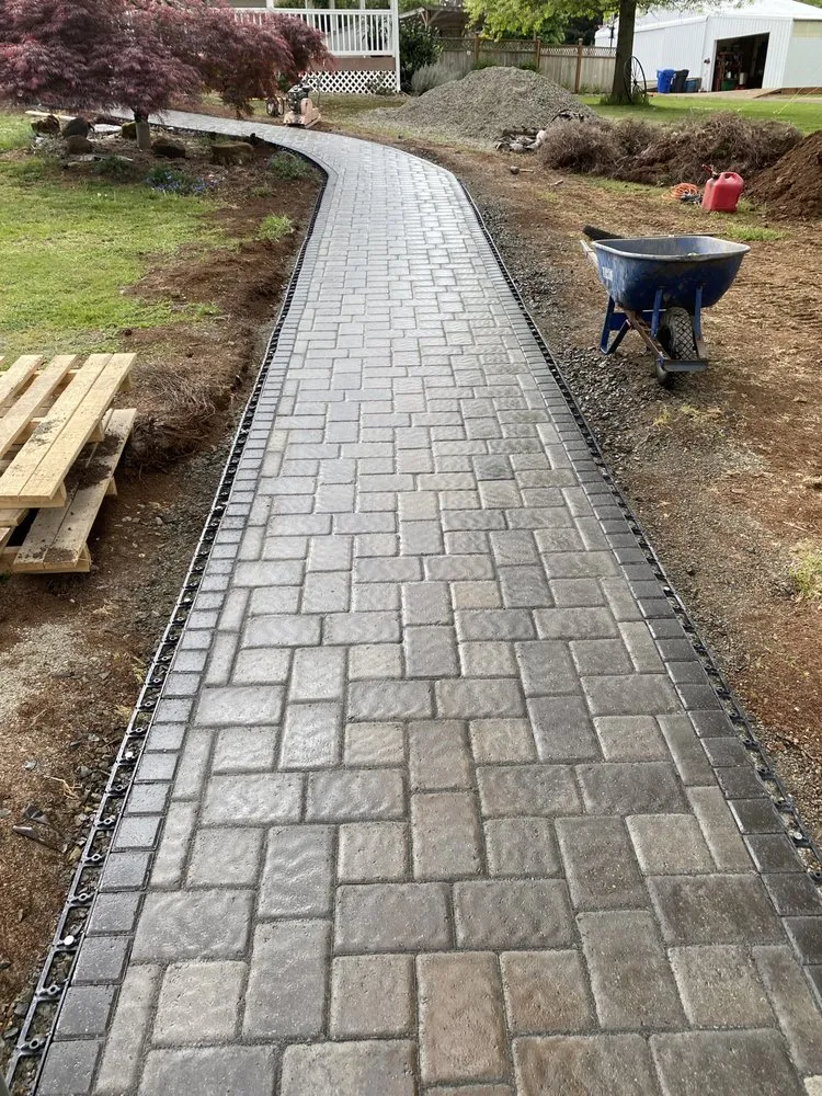 Reliable garden landscaping in Salem, OR - Karsseboom Landscaping