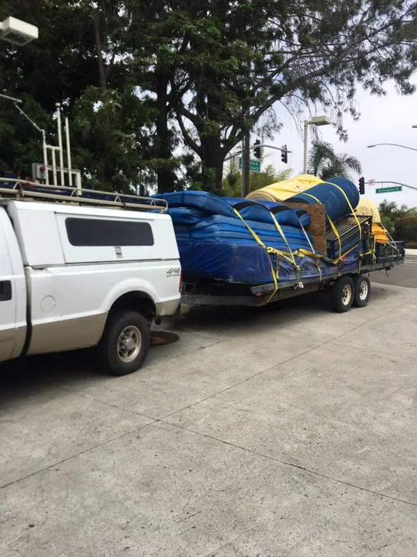 Professional yard cleanup service experts serving St. George, UT - Kartchner Junk-Removal Yard-Maintenance