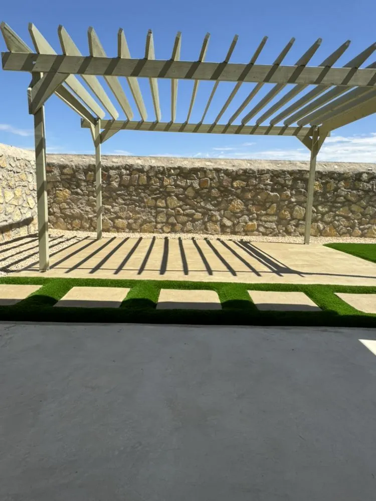 Expert yard maintenance in El Paso, TX - Kasa Roofing & Construction