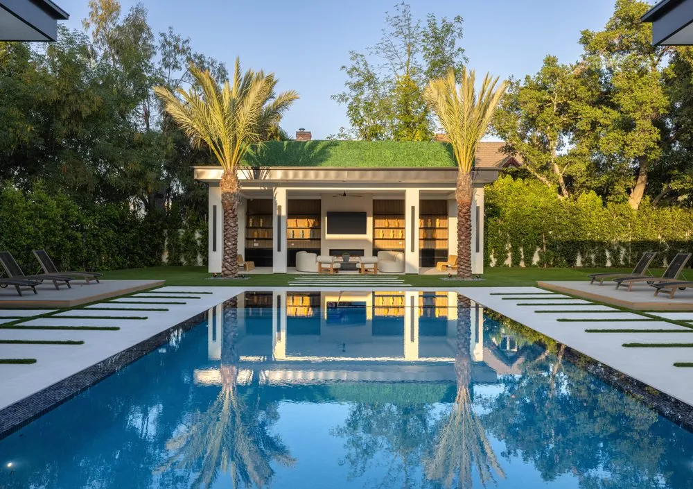 Top-rated lawn mowing service experts serving Sherman Oaks, CA - KASH Construction & Management