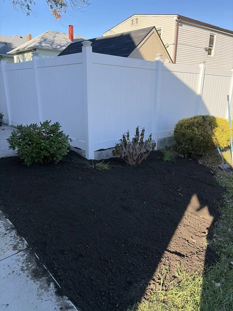 Expert garden landscaping experts serving Providence, RI - Kasht Property Managment