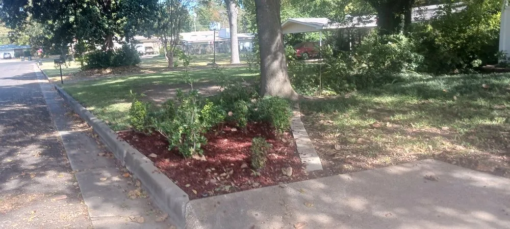 Trusted residential landscaping for year-round maintenance in Big Sandy, TX by Kat Weed Pulling Service