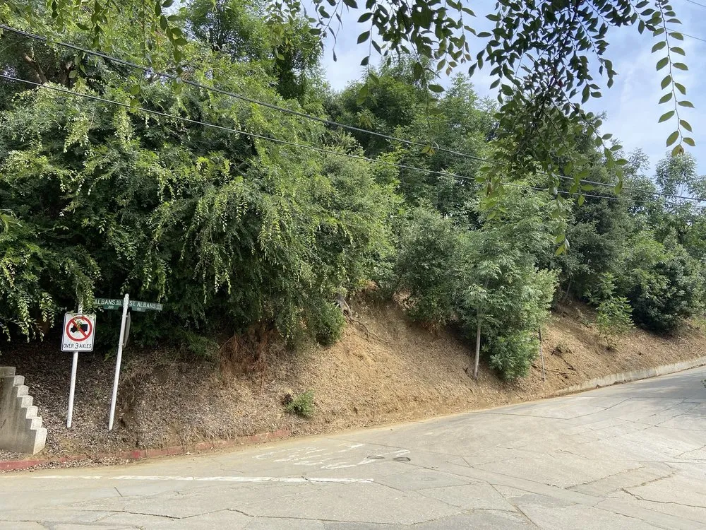 Reliable garden landscaping in Newhall, CA - Kathy’s Landscaping