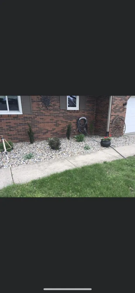 Top-rated yard cleanup service experts serving Union, MI - Kattniss Evergreens Quality Landscaping