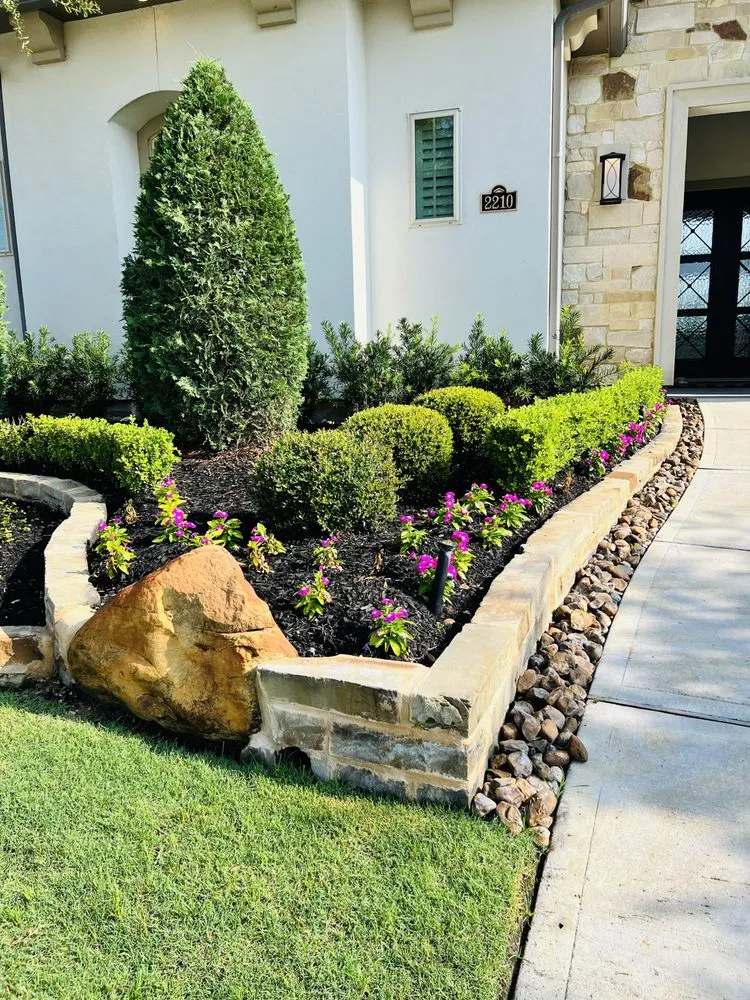 Custom residential landscaping experts serving Katy, TX - Katy Landscape Maintenance