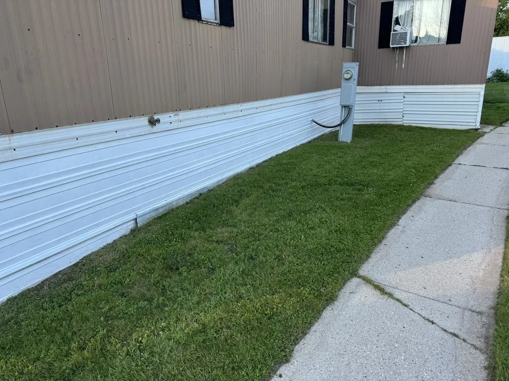 Custom yard cleanup service for beautiful yards across Fond du lac, WI - Katz Property Management