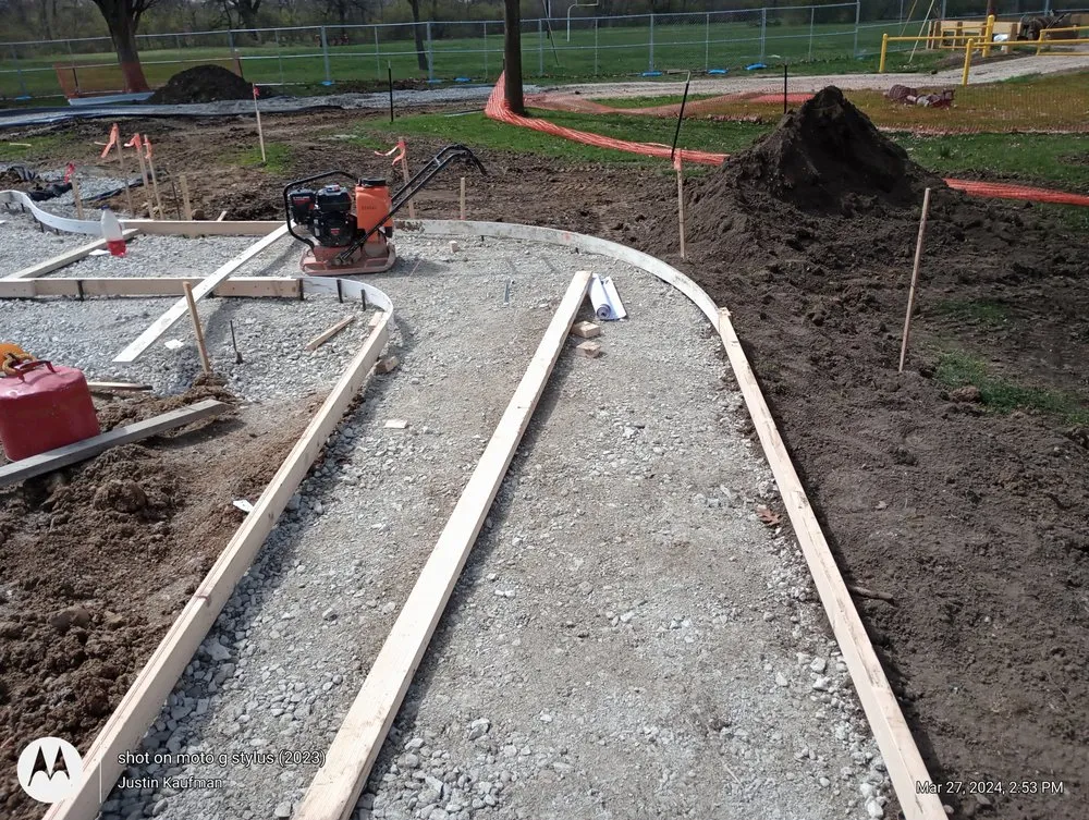 Custom landscaping services experts serving Mooresville, IN - Kaufman's Lawncare and Maintenance