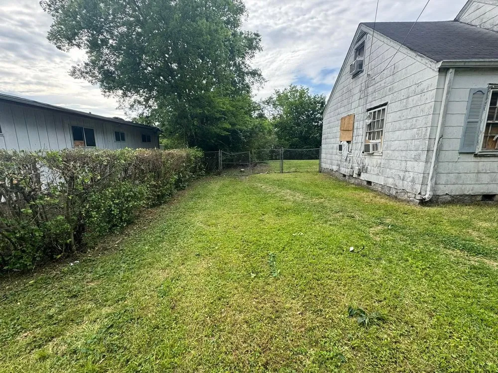 Trusted outdoor landscaping for year-round maintenance across Orlando, FL - Kay Kuttz Grass