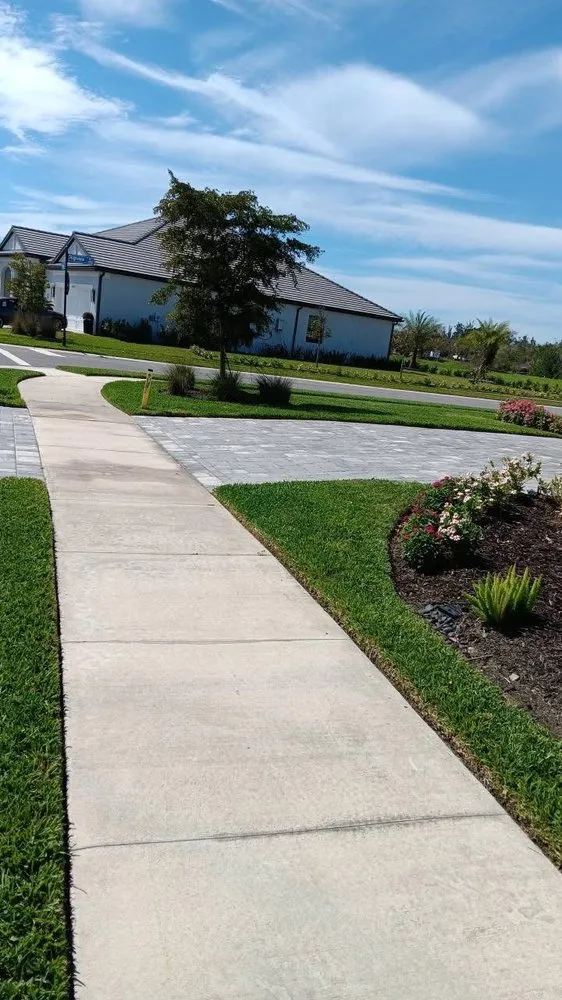 Local yard cleanup service in Orlando, FL - Kay Kuttz Grass