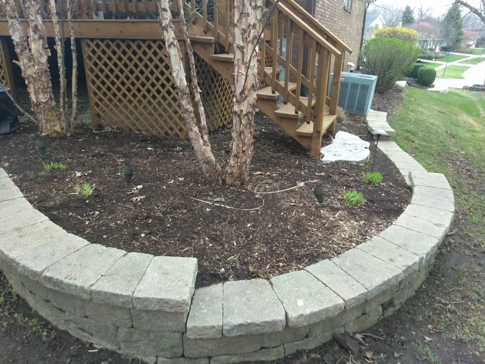 Professional garden landscaping in Palos Hills, IL - Kay Lawn Service