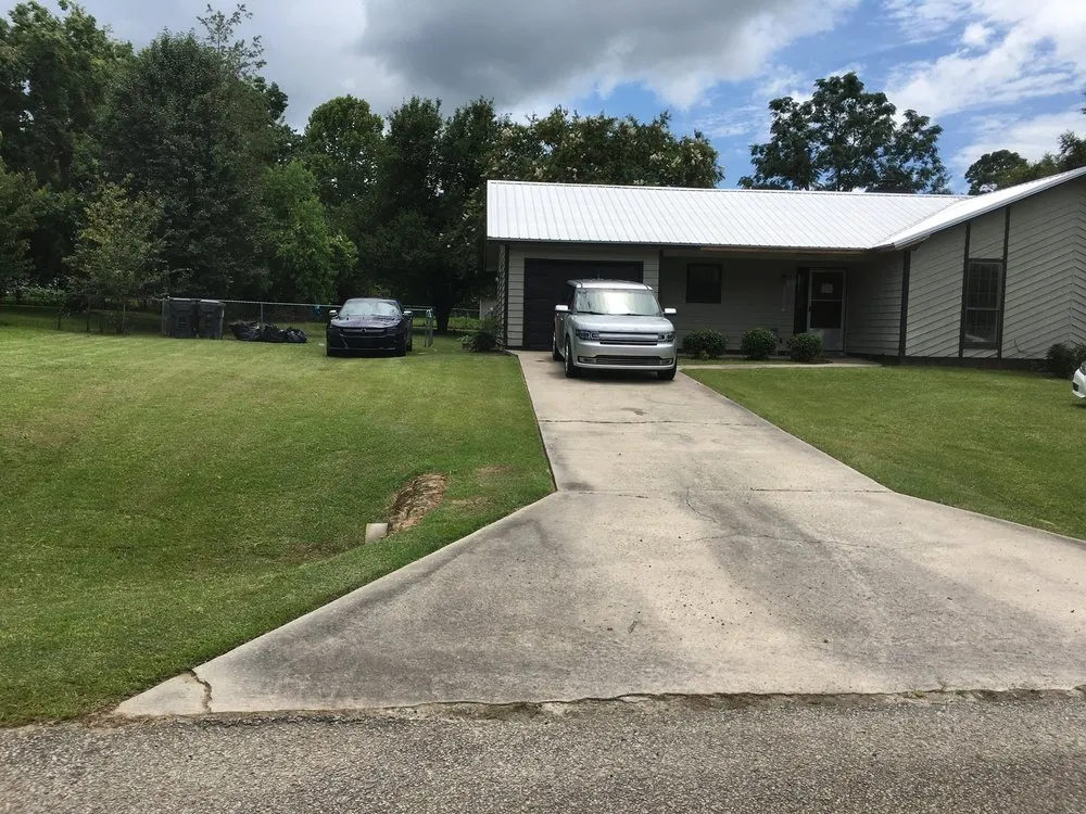 Top-rated landscaping services experts serving Valdosta, GA - KB Mows Best Lawn Services