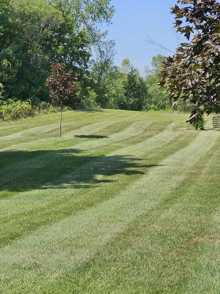 Professional garden landscaping in Shell Rock, IA - Kbb Lawn Care