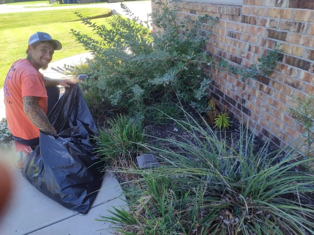 Custom landscape design with custom design in Mustang, OK by KBDB Details