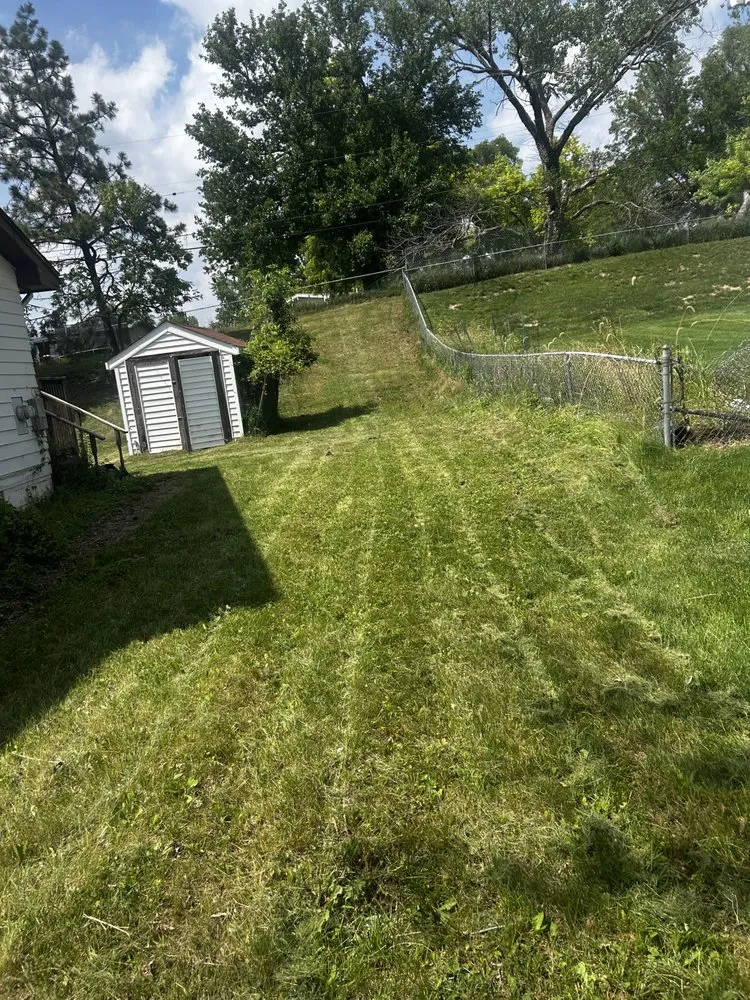 Affordable garden landscaping experts serving Omaha, NE - KBG Lawn Care
