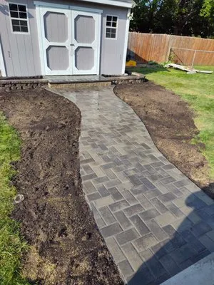 KBL Landscaping Logo