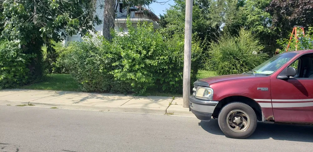 Custom residential landscaping for homes in Bellwood, IL by KBS Landscaping