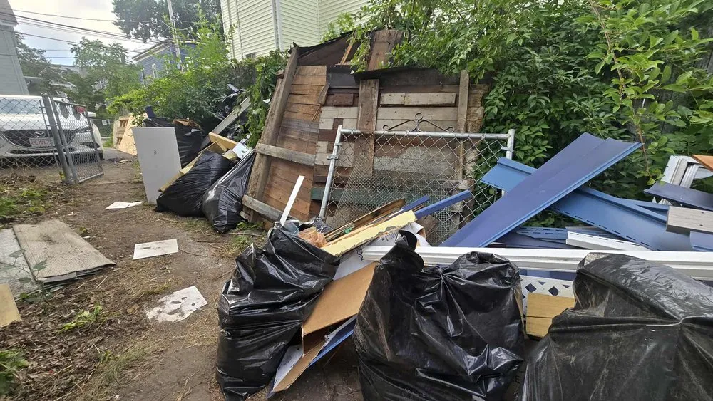 Reliable garden landscaping experts serving Pawtucket, RI - Kc Junk Removal and Services