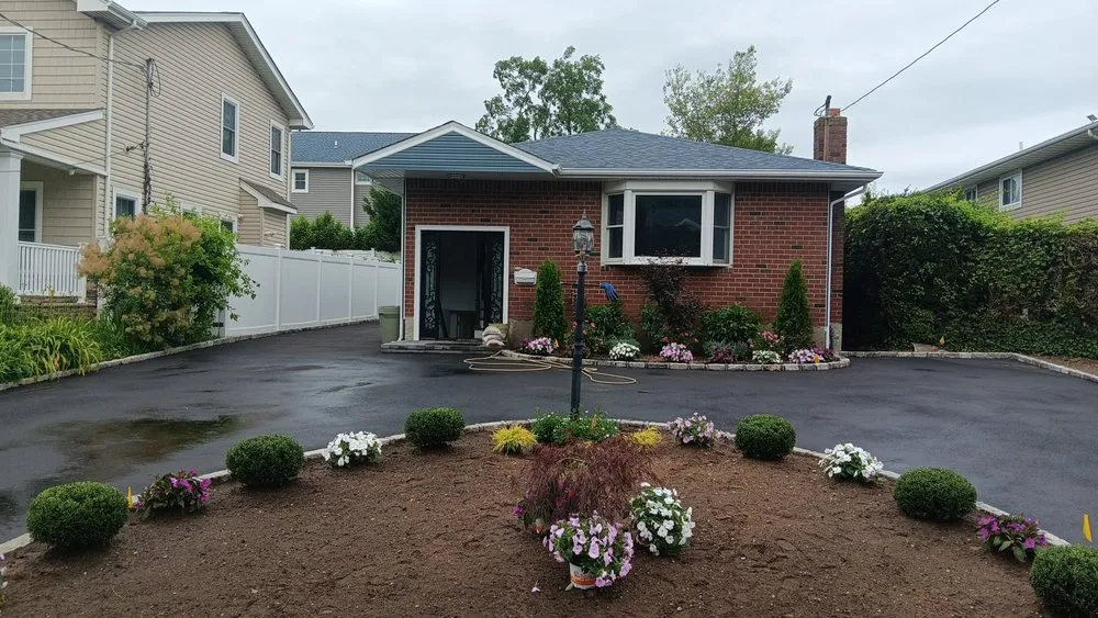 Professional yard cleanup service for homes across New York, NY - KC Landscaping & Design